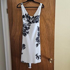 Sleeveless dress